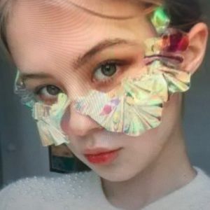 Meet your Posher, Beverly